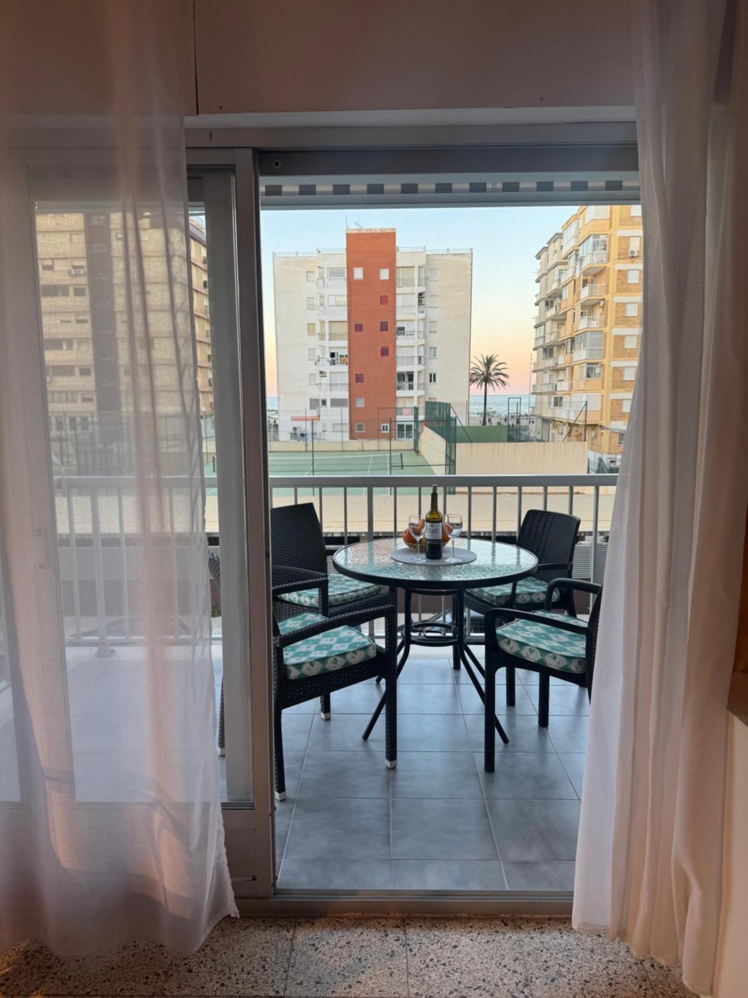 Playa de Gandia Lovely Family Apartment 2 Min. From The Beach מראה חיצוני תמונה